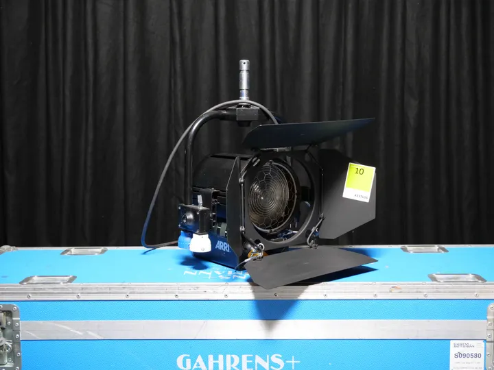 ARRI True Blue ST1 1kW Stufenlinsenscheinwerfer 4er Set im Case